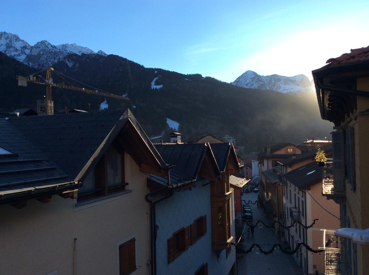 Albergo Cervo Ponte Di Legno Esterno foto